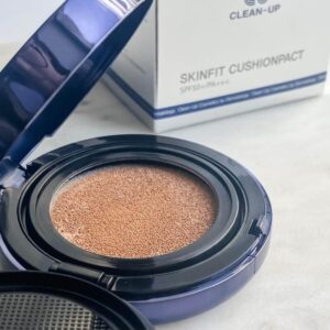 Тональный крем-кушон CUSKIN Clean-Up Skinfit Cushion Pact SPF 50 PA++++ Тон 23 — изображение 3