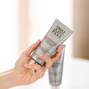 ÜÇLÜ ETKİLİ YÜZ PEELİNGİ INSTYTUTUM TRIPLE ACTION RESURFACING PEEL  60ml